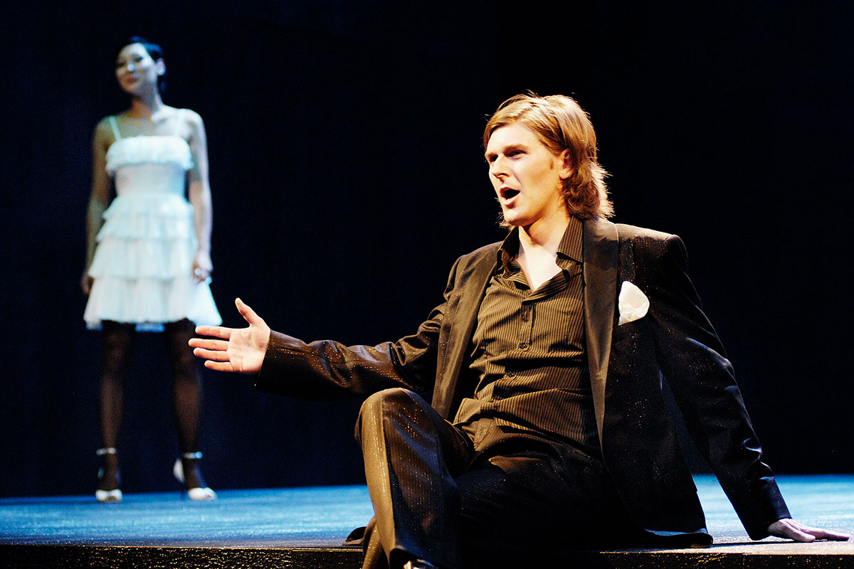 Szene aus Don Giovanni, Luzerner Theater, Kostüme: Mechthild Feuerstein, Foto: Tanja Dorendorf
