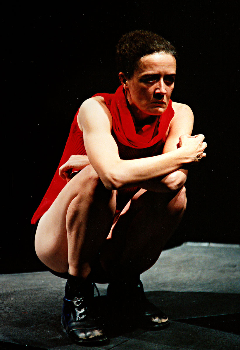 Szene aus Elektra, Schauspiel Frankfurt, Kostüme: Mechthild Feuerstein, Foto: Oliver Fantitsch
