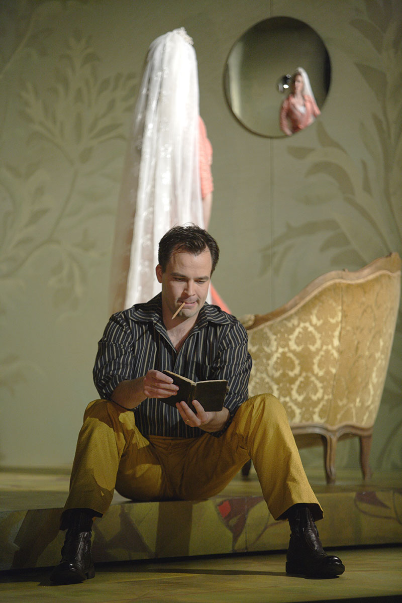 Szene aus Figaros Hochzeit, Stadttheater Bern, 2006, Foto: Oliver Fantitsch