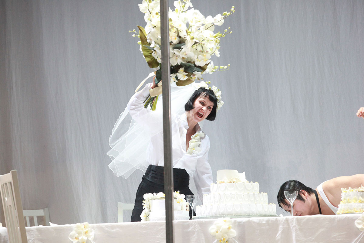 Szene aus Lulu, Oper Halle, Kostüme: Mechthild Feuerstein, Foto: Gert Kiermeyer