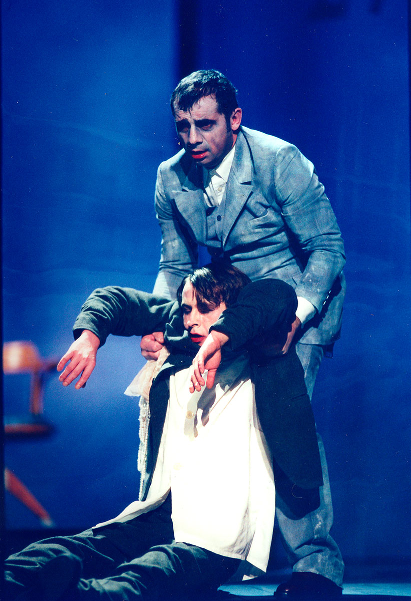 Szene aus Ramper, Residenztheater München, Kostüme: Mechthild Feuerstein, Foto: Oliver Fantitsch
