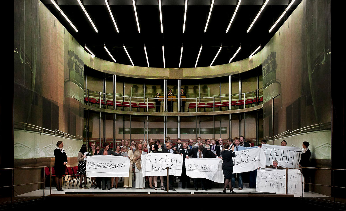 Szene aus Tannhäuser, Theater Lübeck, Kostüme: Mechthild Feuerstein, Foto: Oliver Fantitsch