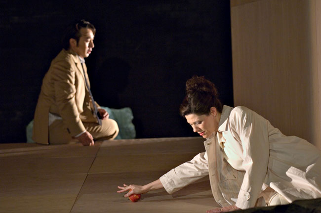 Szene aus Werther, Luzerner Theater, Kostüme: Mechthild Feuerstein, Foto: Ingo Höhn